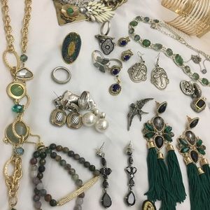 Lot of jewelry
